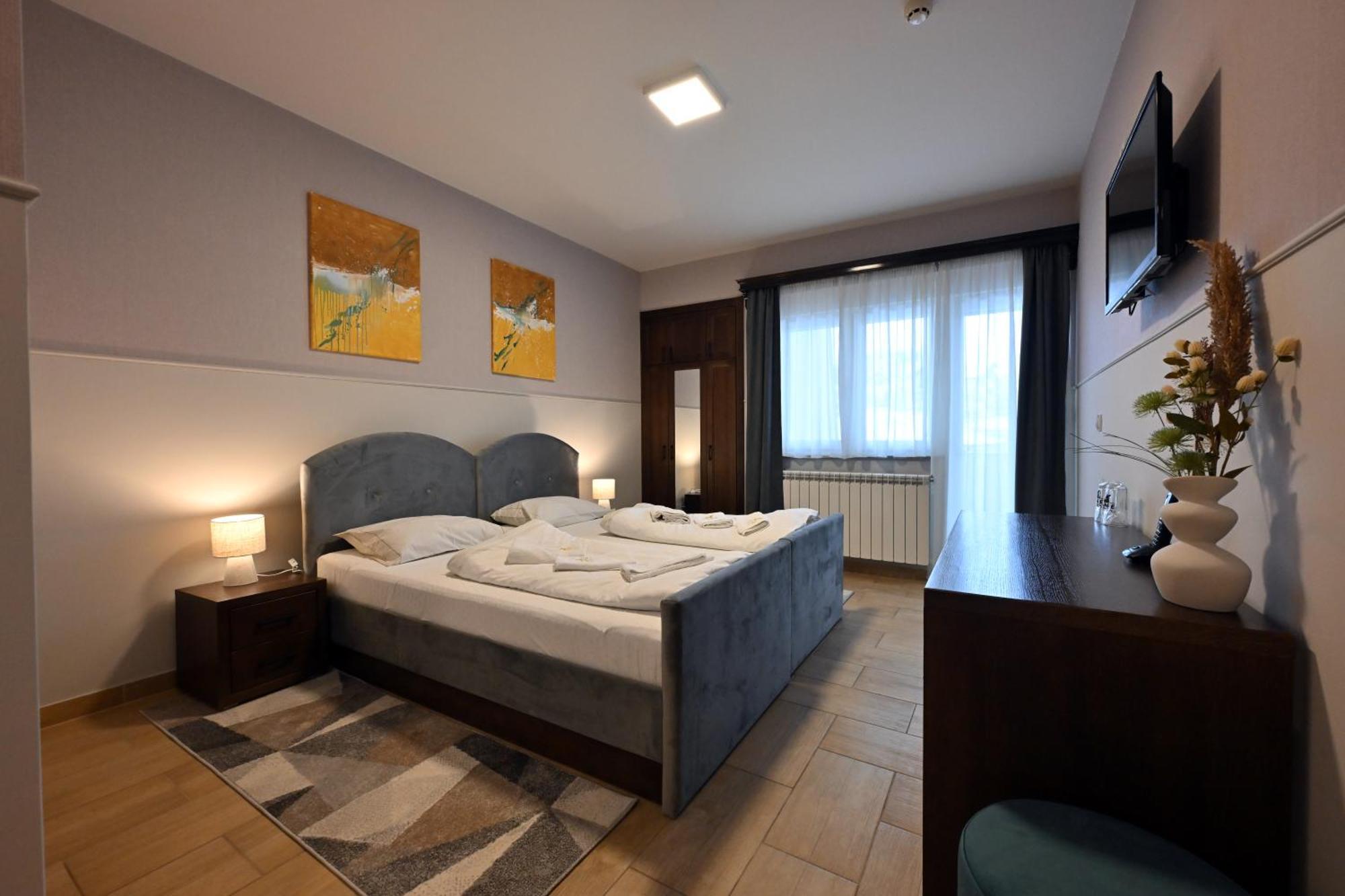 סייניצה Hotel Lane מראה חיצוני תמונה