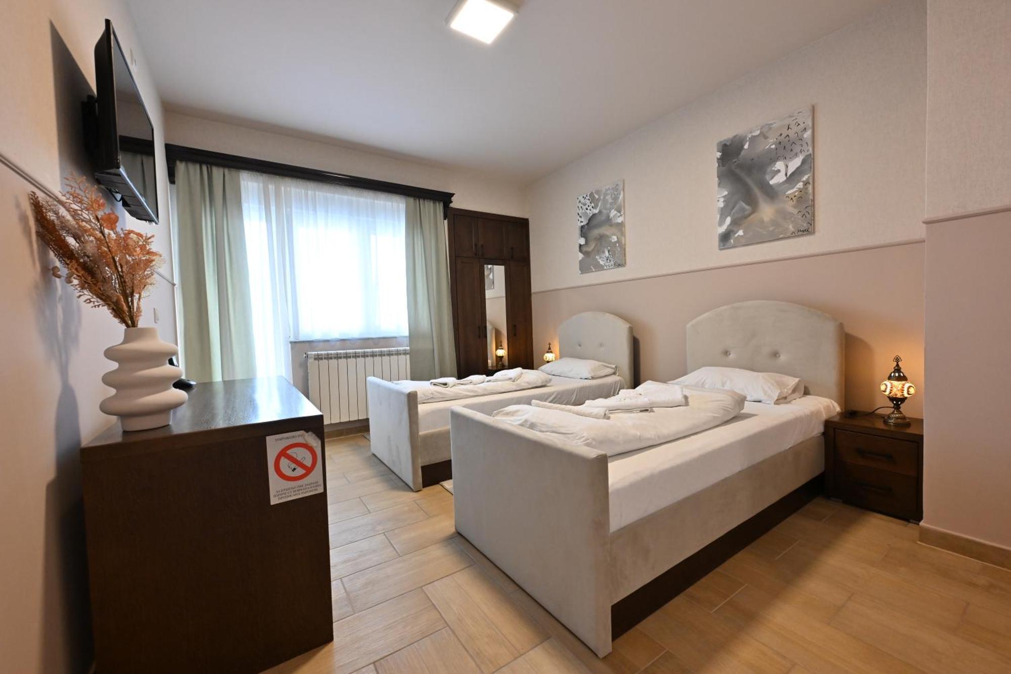 סייניצה Hotel Lane מראה חיצוני תמונה