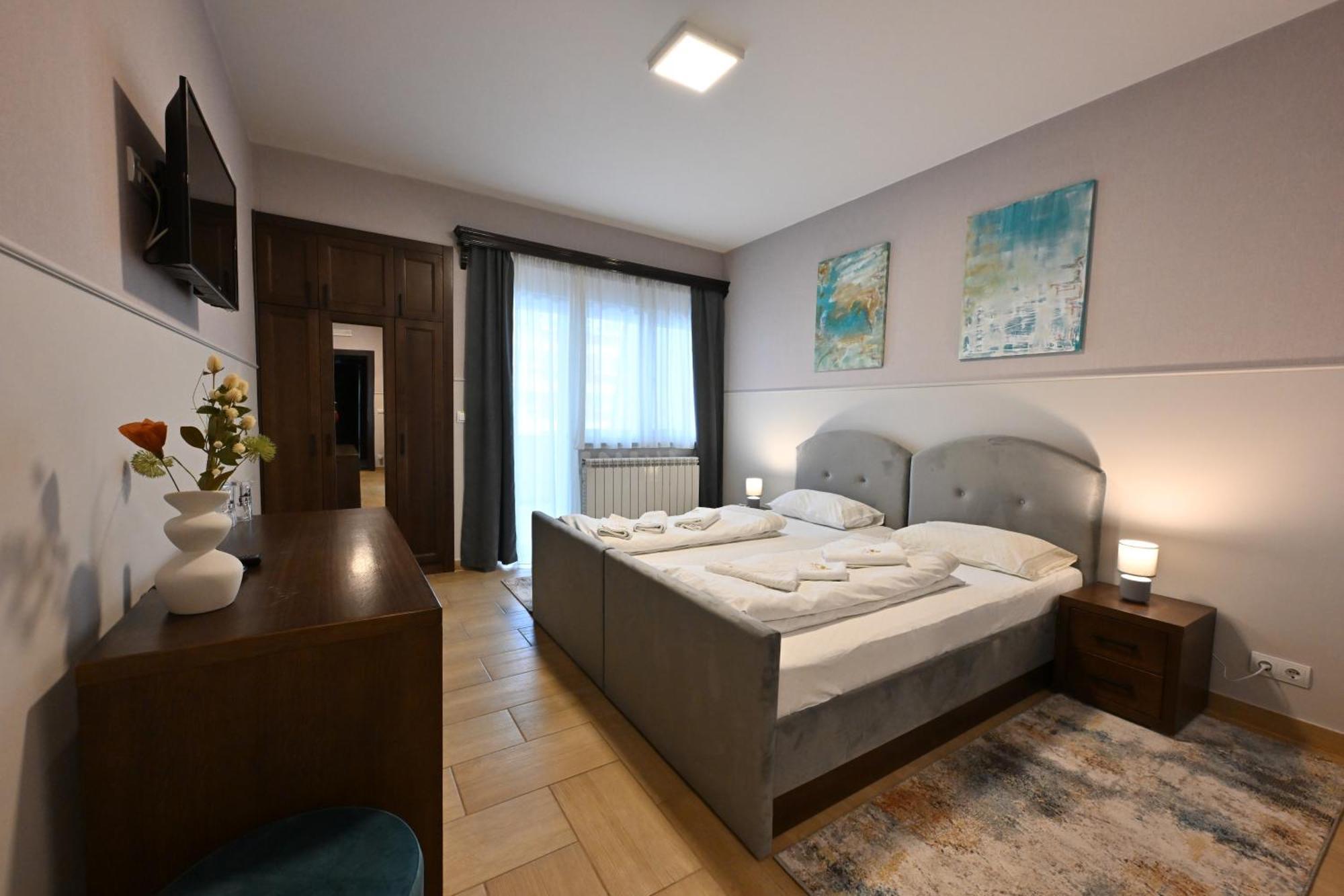 סייניצה Hotel Lane מראה חיצוני תמונה